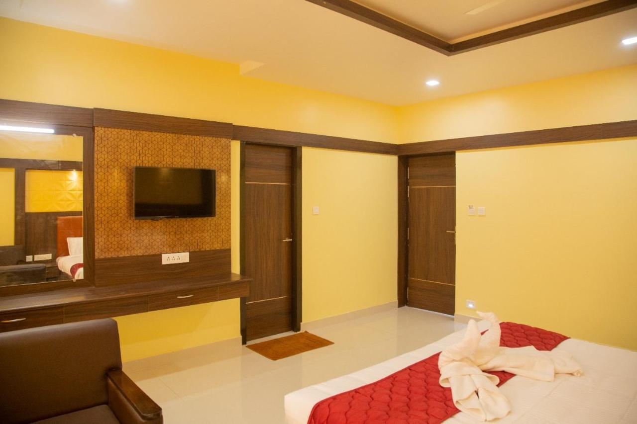 Sri Balaji Grand Hotel Kumbakonam Dış mekan fotoğraf